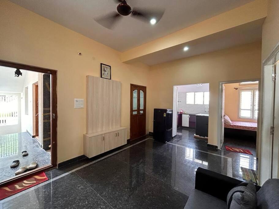 New 2Bhk Furnished Flat Mysore 2Km From Gokulamヴィラ エクステリア 写真